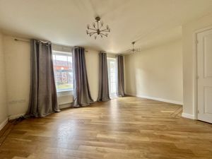 Photo 16- click for photo gallery